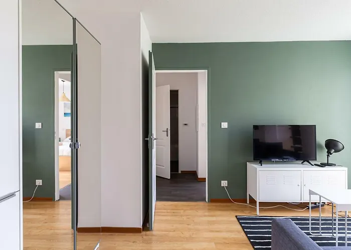 A 5 Min De Bordeaux Centre - Terrasse - Pied Du Tram Lägenhet